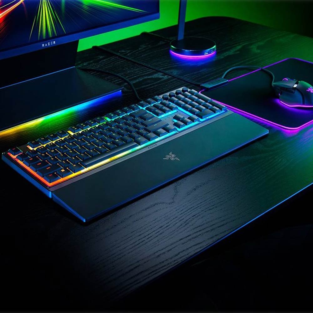 TECLADO-DE-MEMBRANA-MECANICA-RGB-DE-BAJO-PERFIL-ORNATA-V3-RAZER—4